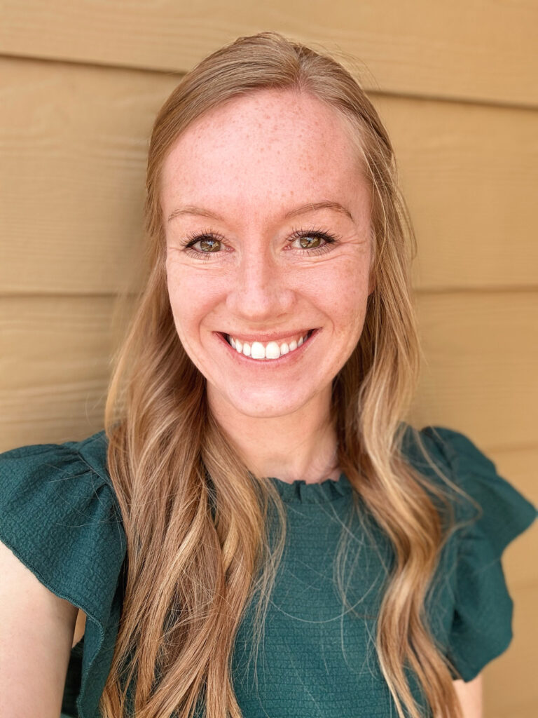 Laura Domrzalski dietitian - head shot.